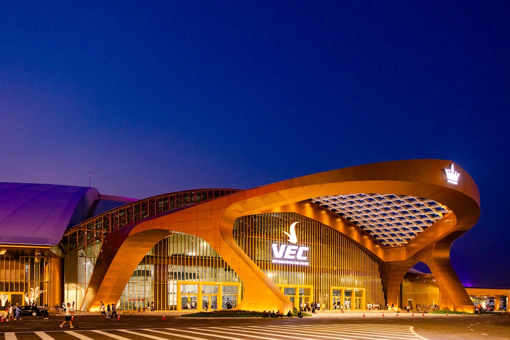 Located in Hanoi, the National Exhibition Fair Center covers 90 hectares and ranks among the world’s top 10 largest exhibition venues.