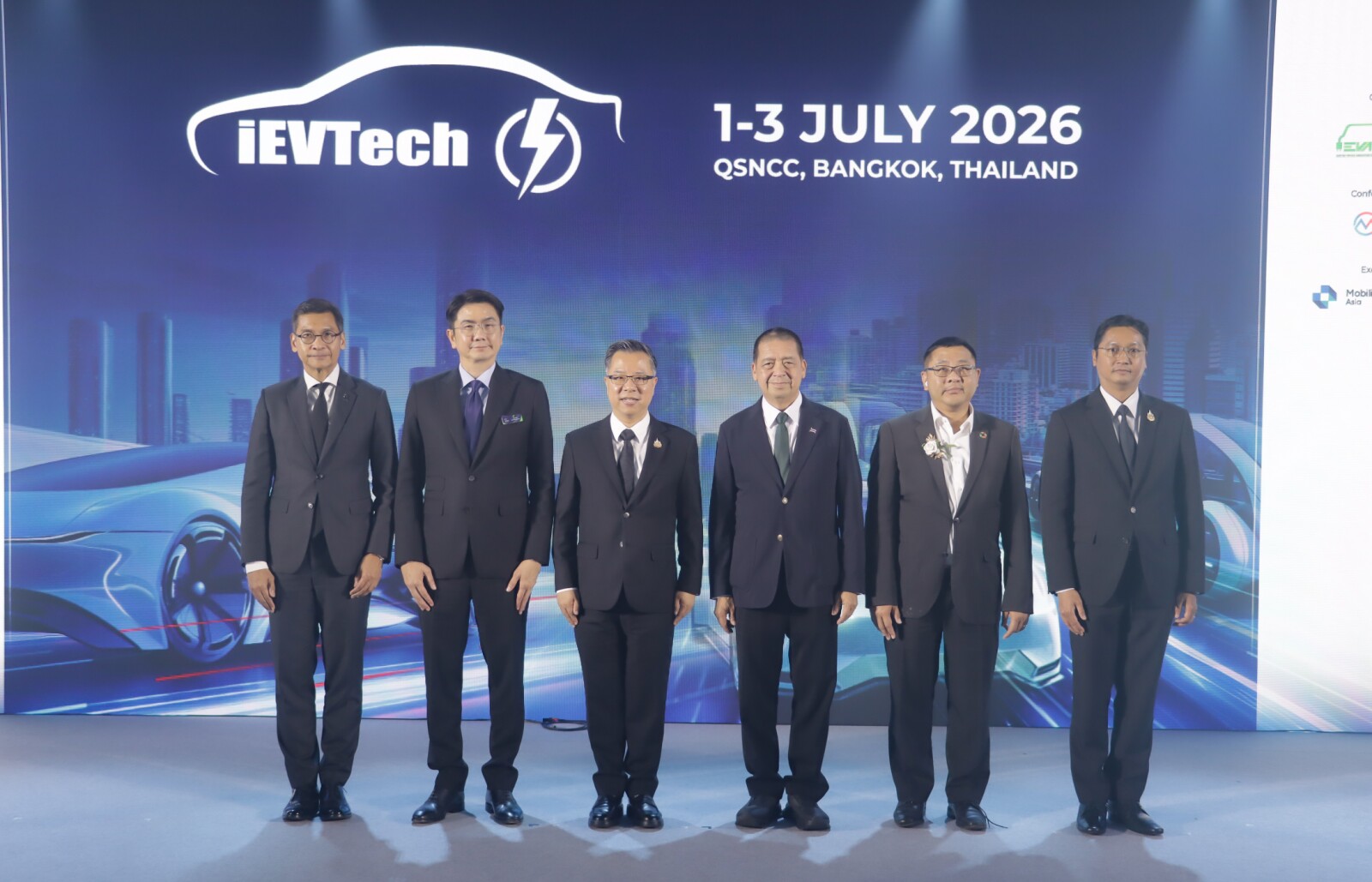 Mr. Narit Therdsteerasukdi, Secretary General of the Thailand Board of Investment (BOI)